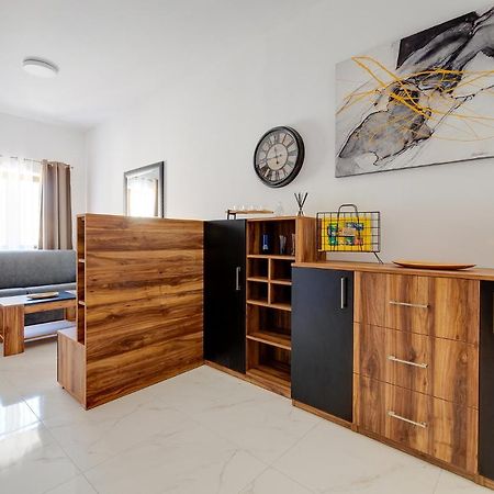 Idyllic Apartment Steps From The Promenade Sliema Luaran gambar