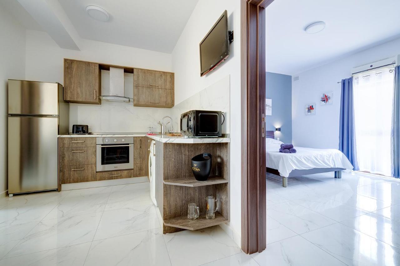 Idyllic Apartment Steps From The Promenade Sliema Luaran gambar