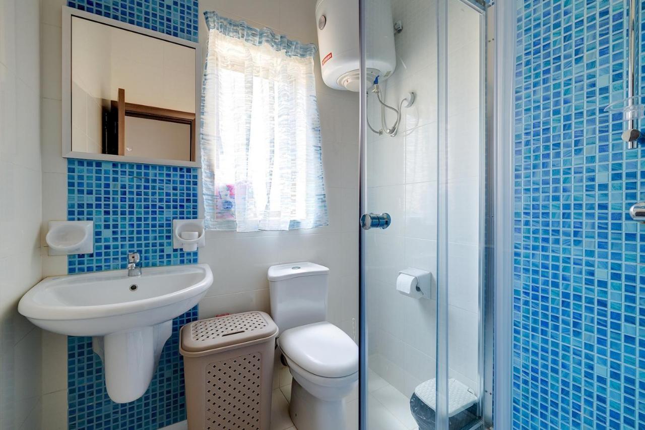Idyllic Apartment Steps From The Promenade Sliema Luaran gambar